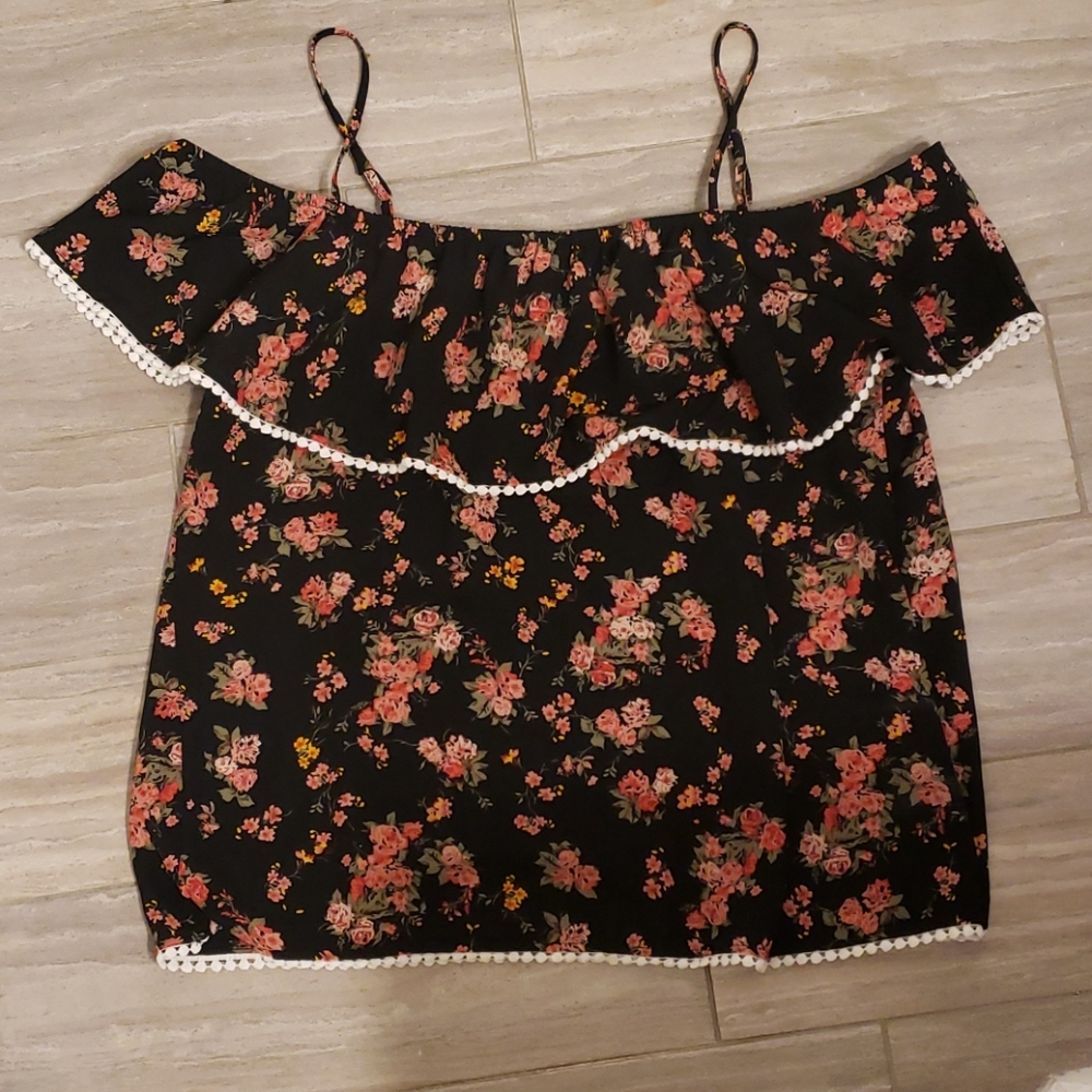 Off shoulder floral ruffle top